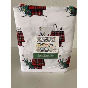 Peanuts Snoopy Christmas Holiday Doghouse Plaid TWIN SIZE Soft Sheet Set NEW